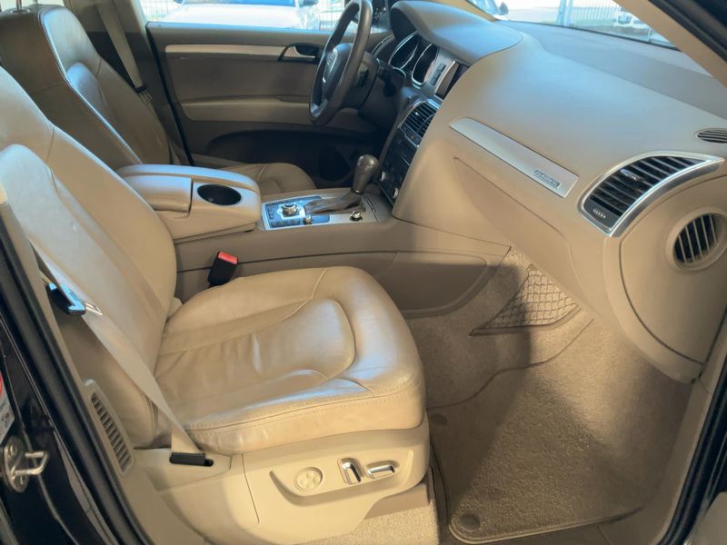 Audi Q7 3.0 V6 TDI quattro — zdjęcie 11