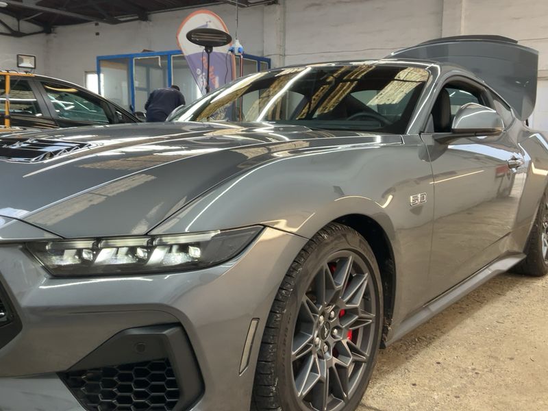 Ford Mustang 5.0 Ti-VCT V8 GT Fastback — zdjęcie 2