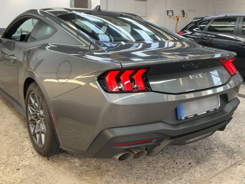 Ford Mustang 5.0 Ti-VCT V8 GT Fastback — zdjęcie 3
