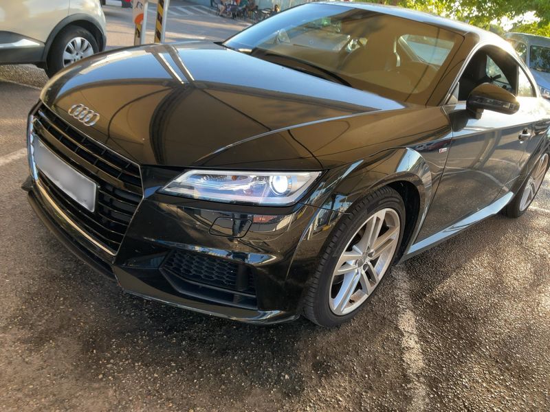 Audi TT 2.0 TFSI Coupe — zdjęcie 2