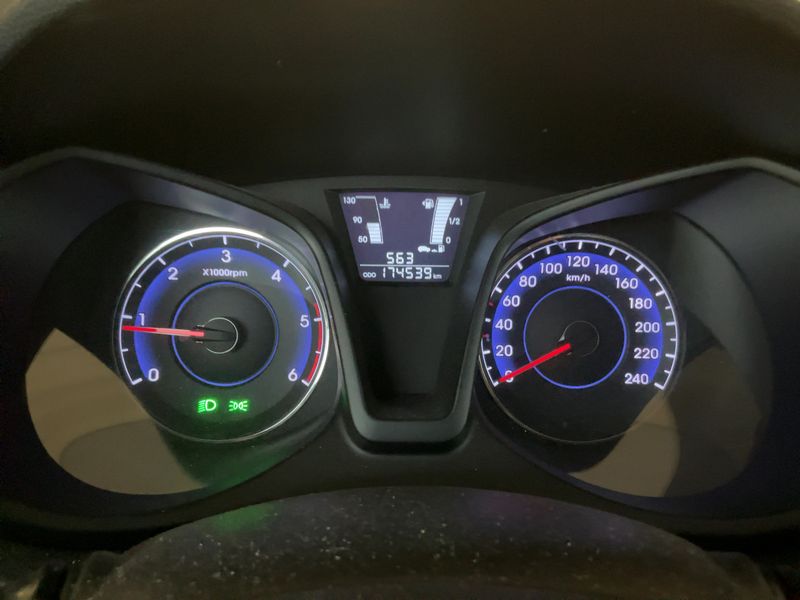 Hyundai ix20 1.6 CRDi Business Blue — zdjęcie 4