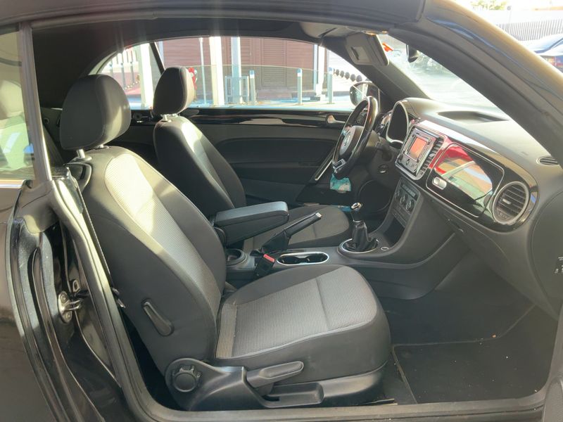 Volkswagen Beetle 1.2 TSI Design — zdjęcie 11