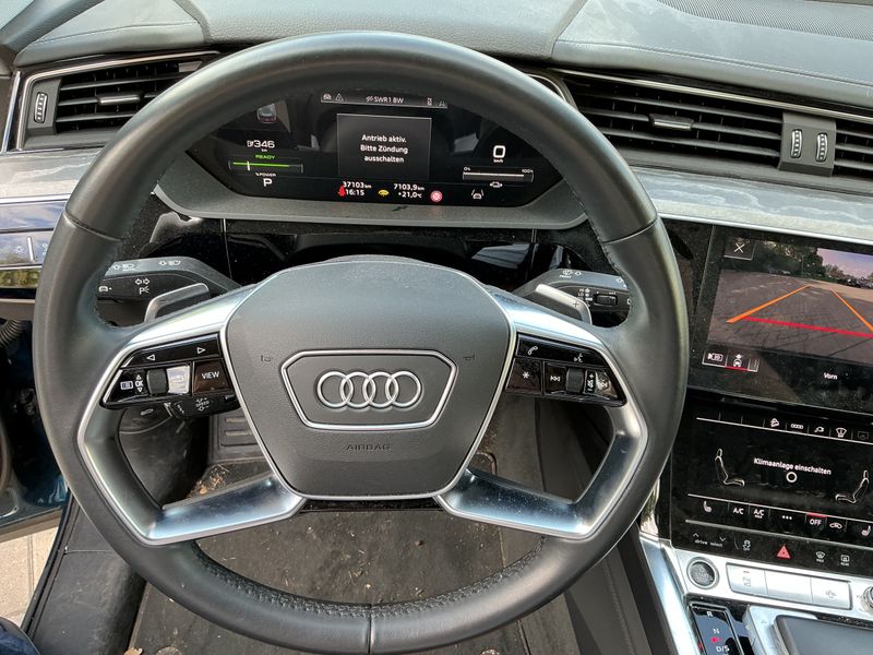 Audi e-tron 55 quattro Advanced — zdjęcie 7