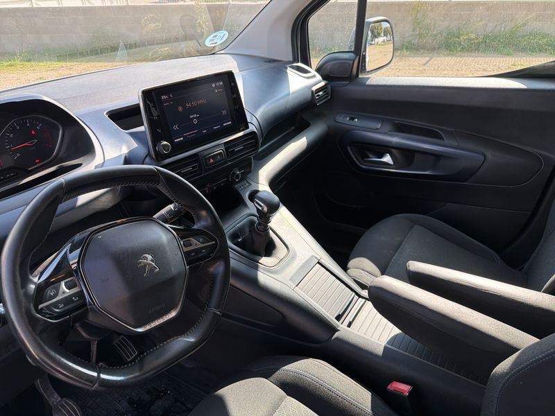Peugeot Rifter 1.5 Blue-HDi Allure Pack L2 — zdjęcie 27
