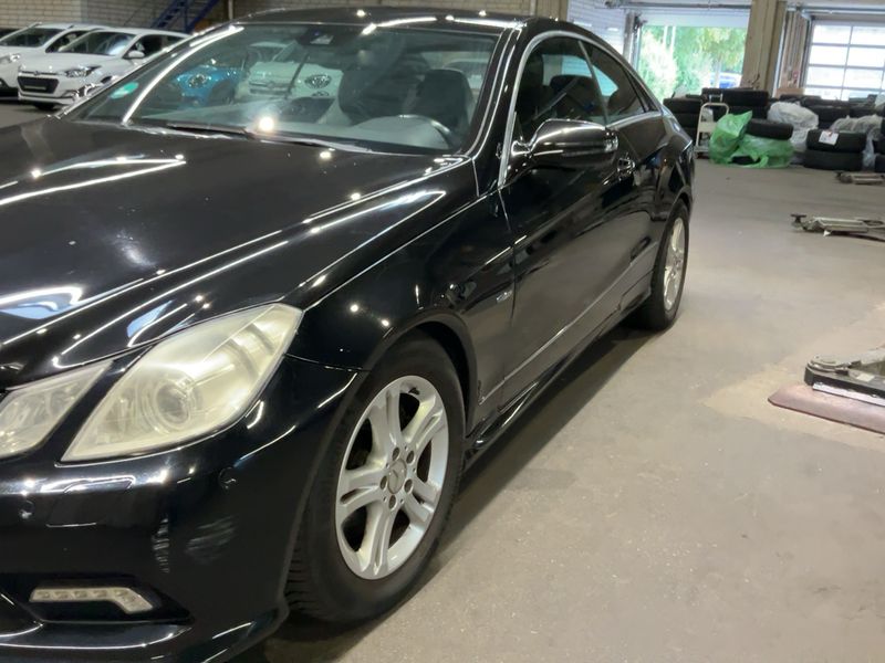 Mercedes-Benz E-Klasse E 350 CDI BlueEfficiency Elegance — zdjęcie 2