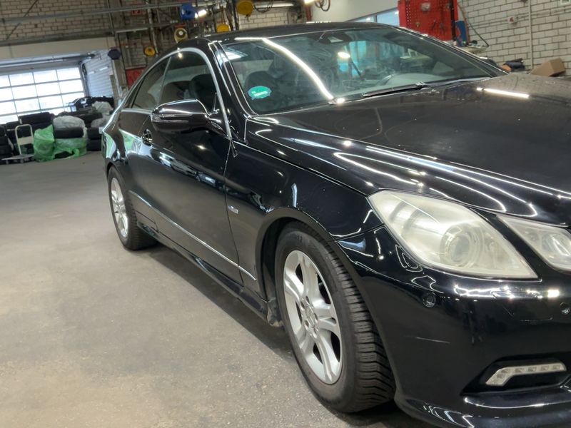 Mercedes-Benz E-Klasse E 350 CDI BlueEfficiency Elegance — zdjęcie 8