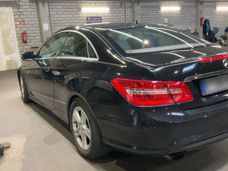 Mercedes-Benz E-Klasse E 350 CDI BlueEfficiency Elegance — zdjęcie 3