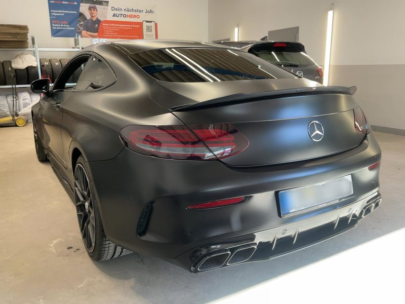 Mercedes-Benz C-Klasse C 63 AMG S — zdjęcie 3