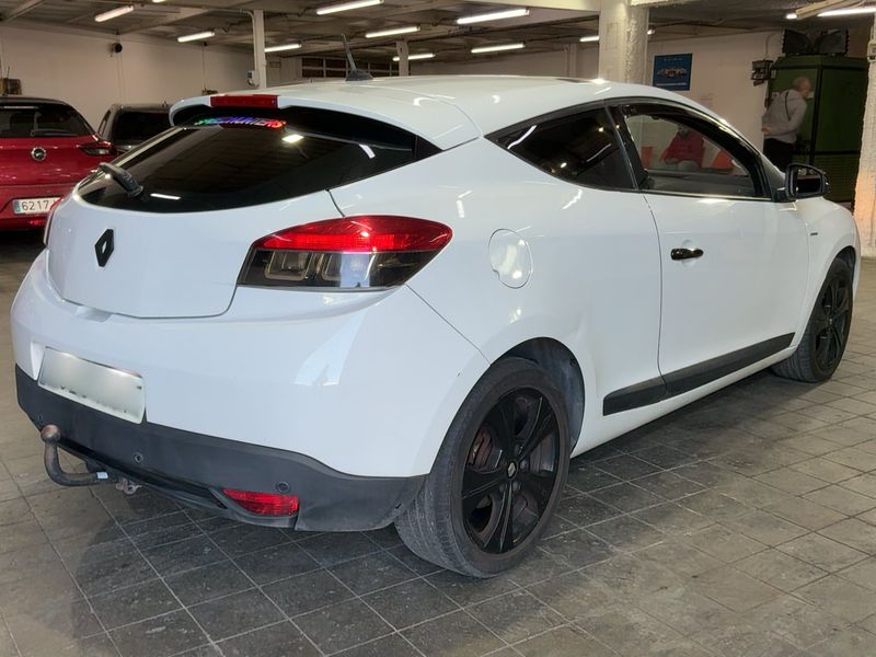 Renault Megane 1.9 dCi BOSE Edition — zdjęcie 6