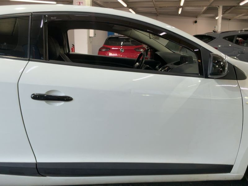 Renault Megane 1.9 dCi BOSE Edition — zdjęcie 7
