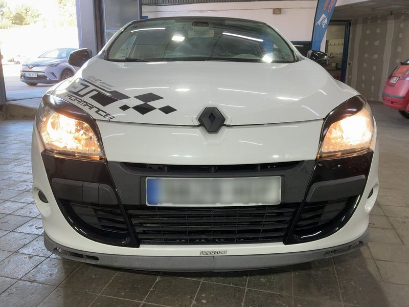 Renault Megane 1.9 dCi BOSE Edition — zdjęcie 9