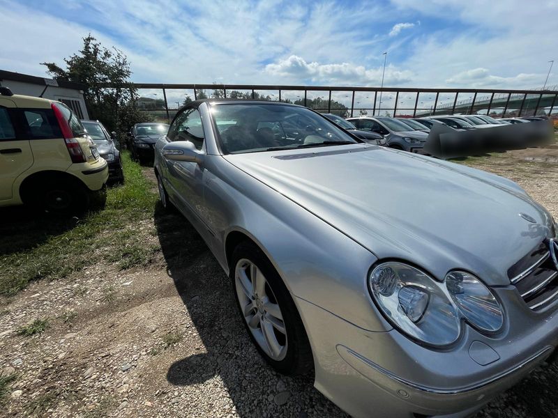 Mercedes-Benz CLK-Klasse CLK 350 Avantgarde — zdjęcie 8