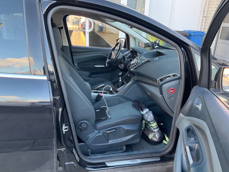 Ford C-Max 1.0 EcoBoost Titanium — zdjęcie 3