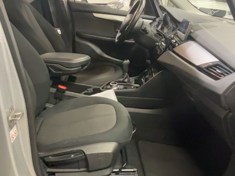 BMW 2er 216d Gran Tourer — zdjęcie 11