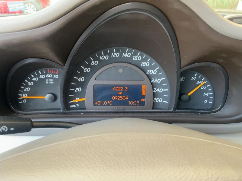 Mercedes-Benz C-Klasse C 230 Kompressor — zdjęcie 4