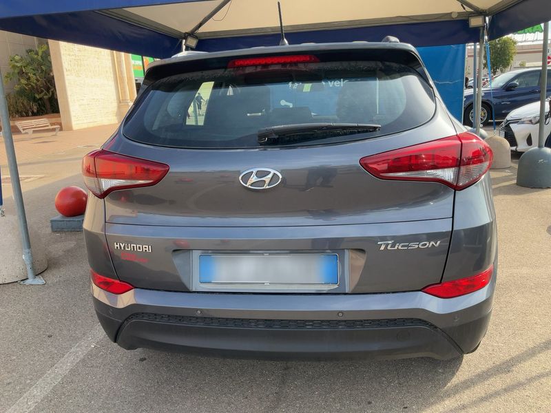 Hyundai Tucson 1.7 CRDi Classic blue 2WD — zdjęcie 5