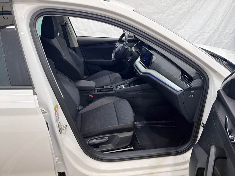Skoda Octavia 2.0 TDI Ambition — zdjęcie 6