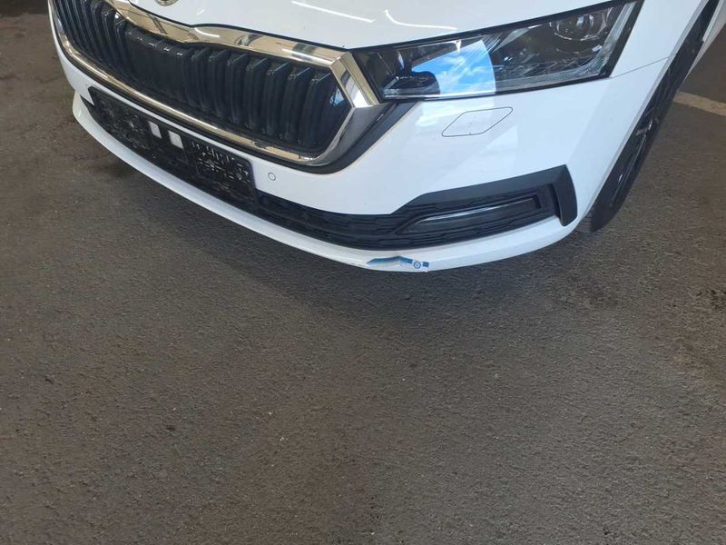 Skoda Octavia 2.0 TDI Ambition — zdjęcie 38