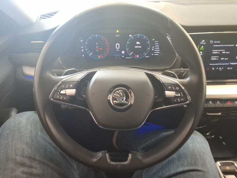 Skoda Octavia 2.0 TDI Ambition — zdjęcie 14