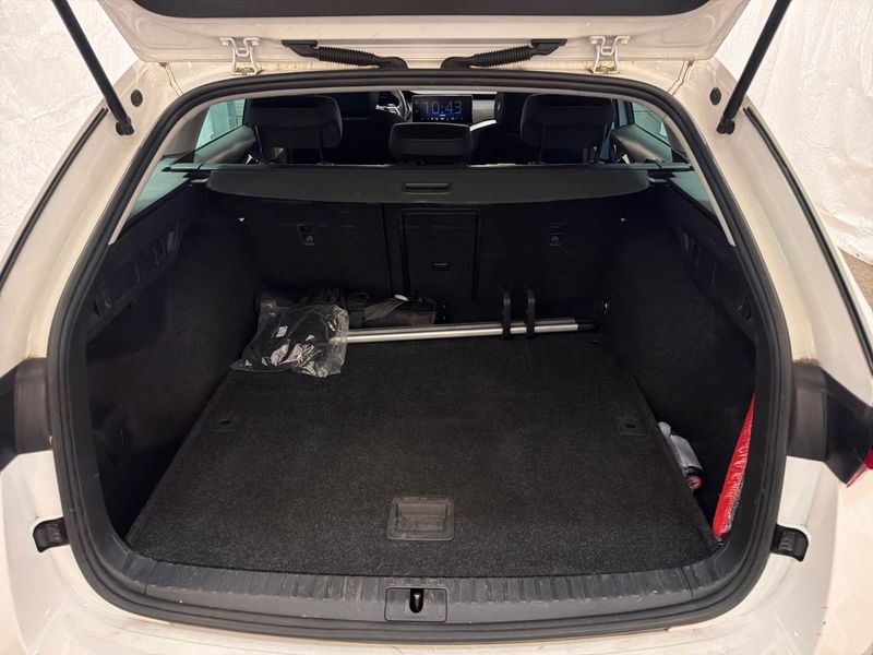 Skoda Octavia 2.0 TDI Ambition — zdjęcie 5