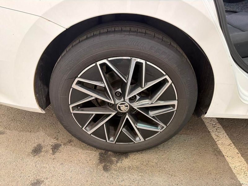Skoda Octavia 2.0 TDI Ambition — zdjęcie 10