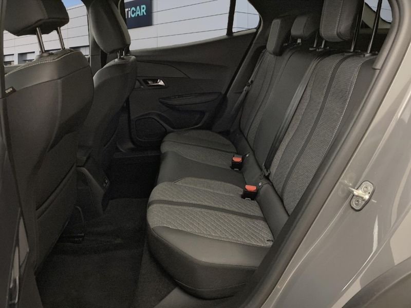 Peugeot 2008 electric drive 115 kW Allure — zdjęcie 11
