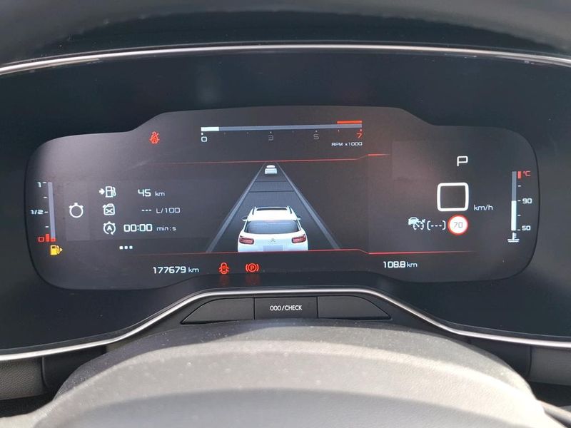Citroen C5 Aircross 1.5 Blue-HDi Shine Pack — zdjęcie 10