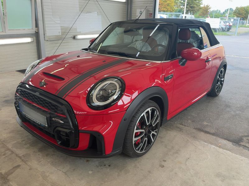 MINI Cabrio John Cooper Works — zdjęcie 1