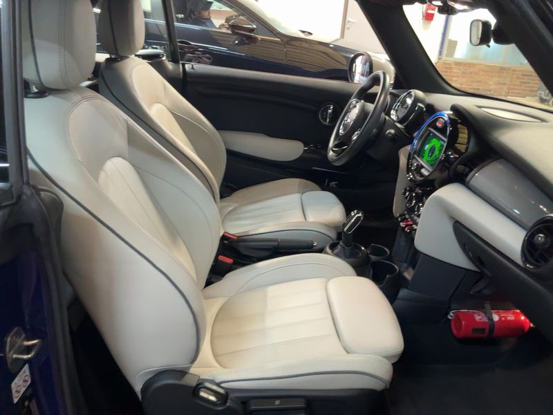 MINI Cabrio Cooper — zdjęcie 11