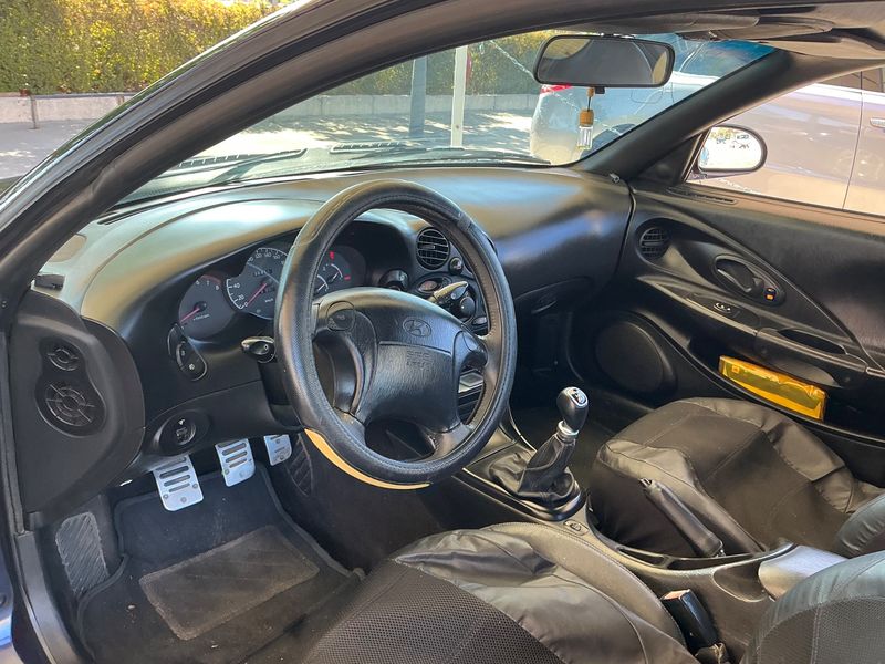 Hyundai Coupe 1.6 Air — zdjęcie 12