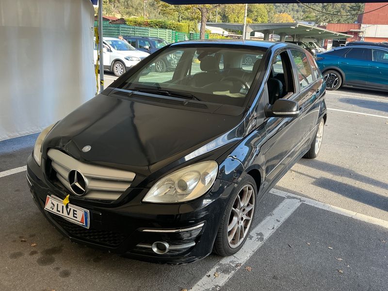 Mercedes-Benz B-Klasse B 200 CDI Standard — zdjęcie 1