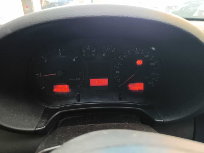 Audi A3 1.9 TDI Ambition — zdjęcie 12