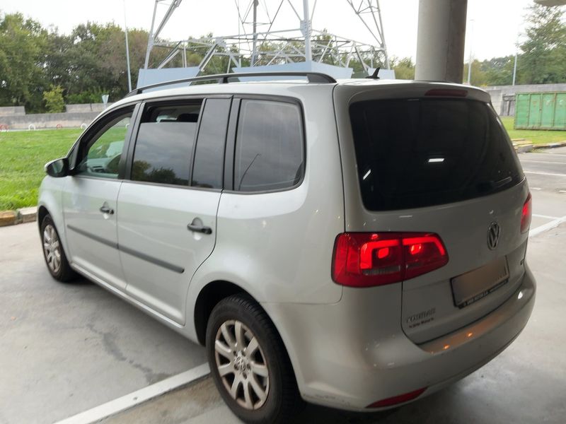 Volkswagen Touran 1.6 TDI Edition — zdjęcie 3