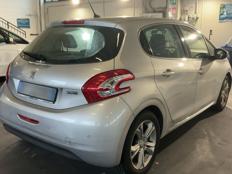 Peugeot 208 1.2 e-VTi Allure — zdjęcie 6