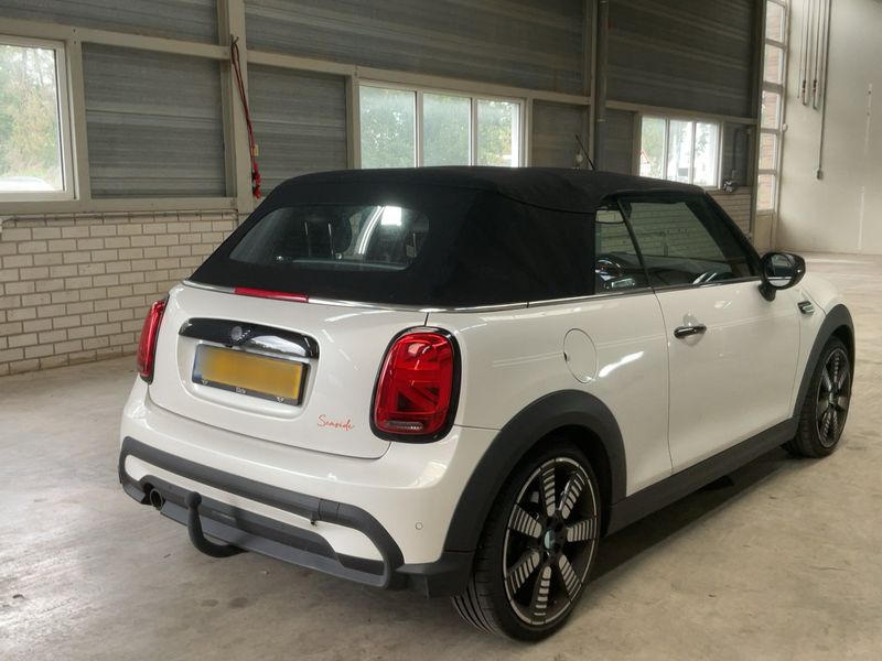 MINI Cabrio Cooper Classic Trim — zdjęcie 6