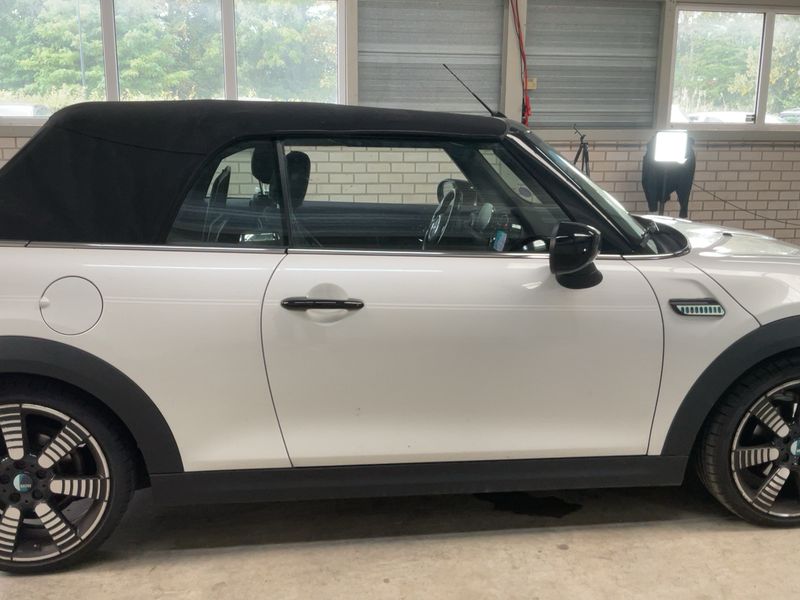 MINI Cabrio Cooper Classic Trim — zdjęcie 7