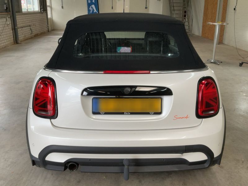 MINI Cabrio Cooper Classic Trim — zdjęcie 5