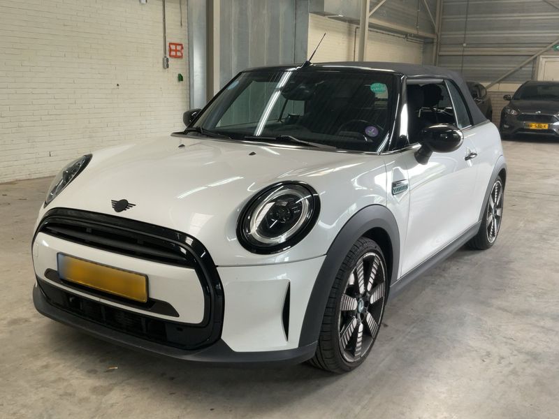 MINI Cabrio Cooper Classic Trim — zdjęcie 1