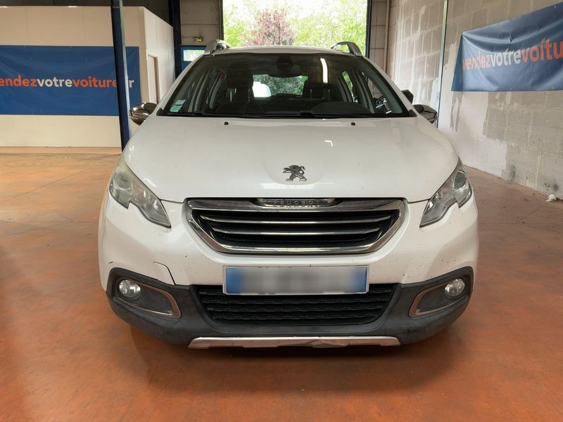 Peugeot 2008 1.2 PureTech Allure — zdjęcie 9