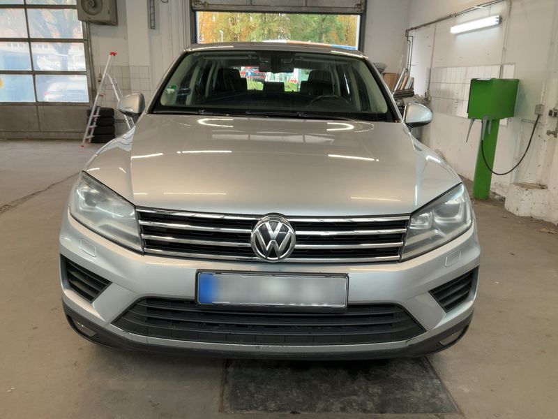 Volkswagen Touareg 3.0 V6 TDI Terrain Tech BlueMotion Tech — zdjęcie 9