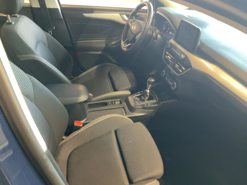 Ford Focus 1.5 TDCi EcoBlue Cool&Connect — zdjęcie 11