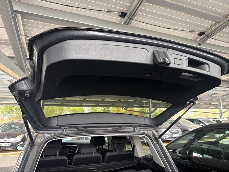 Volkswagen Touran 1.5 TSI ACT Life Business — zdjęcie 29