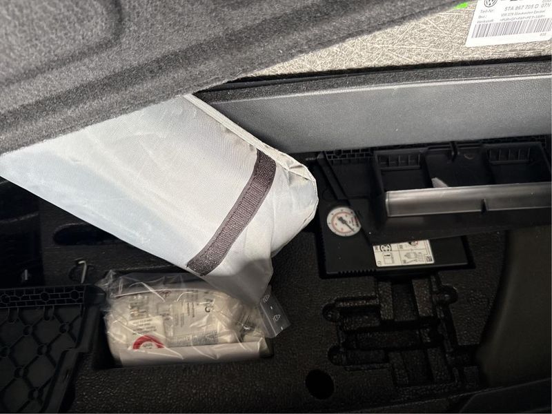 Volkswagen Touran 1.5 TSI ACT Life Business — zdjęcie 13