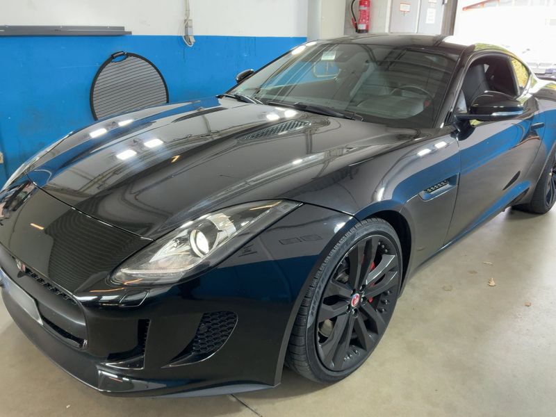 Jaguar F-TYPE 3.0 V6 — zdjęcie 2