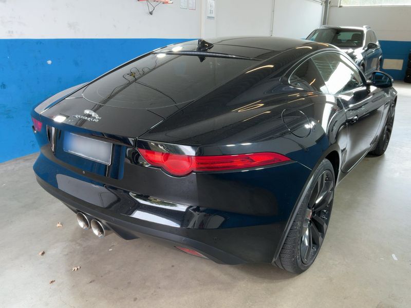 Jaguar F-TYPE 3.0 V6 — zdjęcie 6