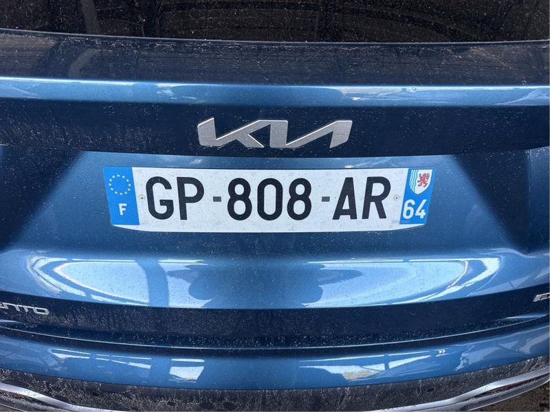 Kia Sorento 1.6 Plug-in Hybrid Design 4x4 — zdjęcie 14