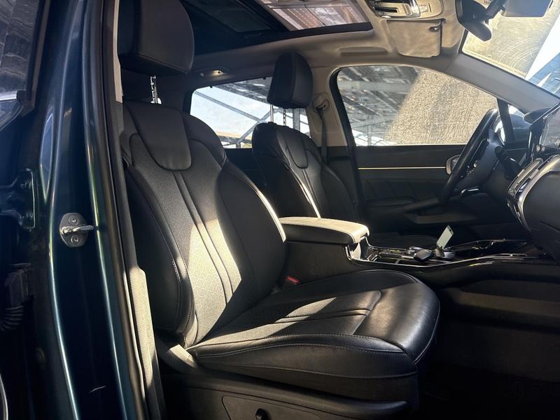 Kia Sorento 1.6 Plug-in Hybrid Design 4x4 — zdjęcie 6