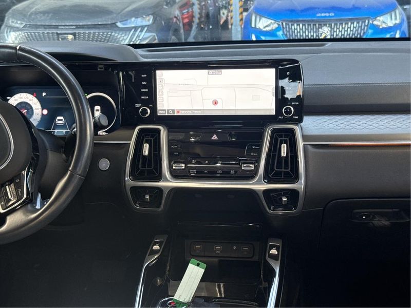 Kia Sorento 1.6 Plug-in Hybrid Design 4x4 — zdjęcie 12