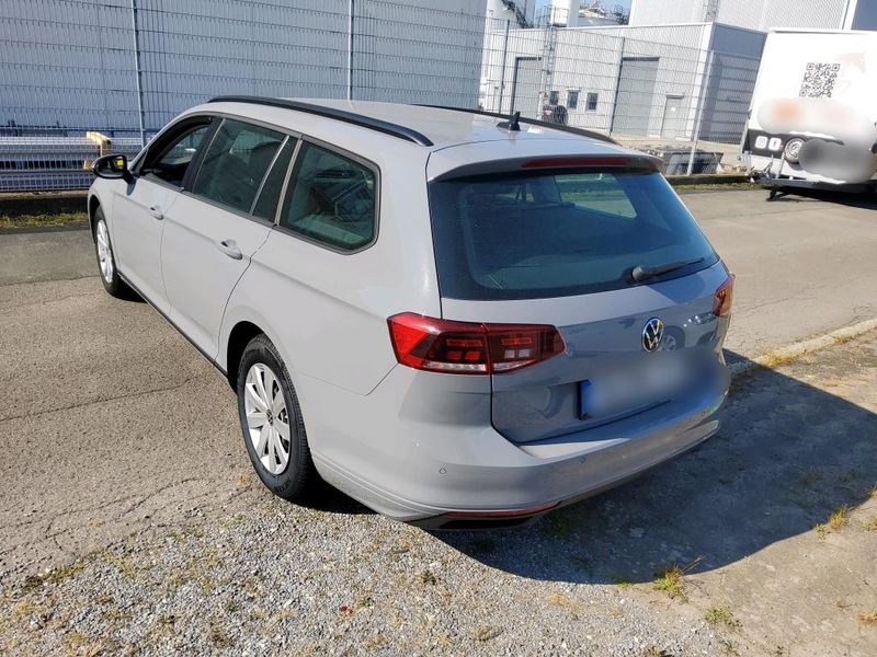 Volkswagen Passat 1.5 TSI ACT Conceptline — zdjęcie 3