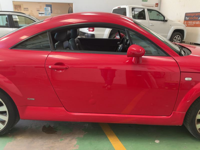 Audi TT 1.8 Turbo Coupe — zdjęcie 7